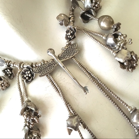 Dragonfly Flowers hanging Sterling Silver necklace - Picture 2 of 3